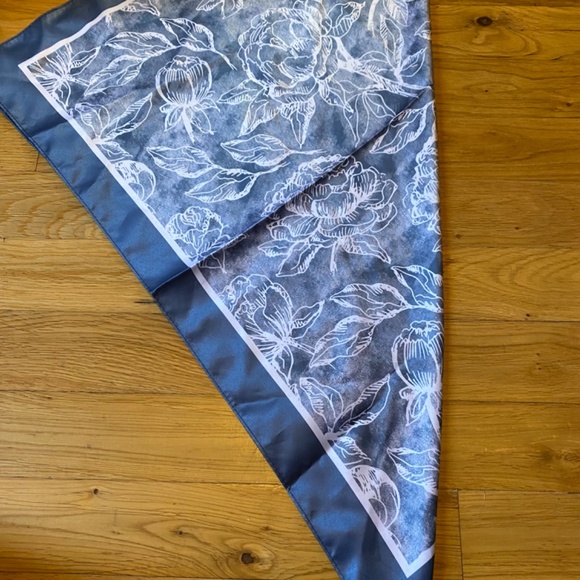 Navy and white floral scarf - Picture 2 of 11